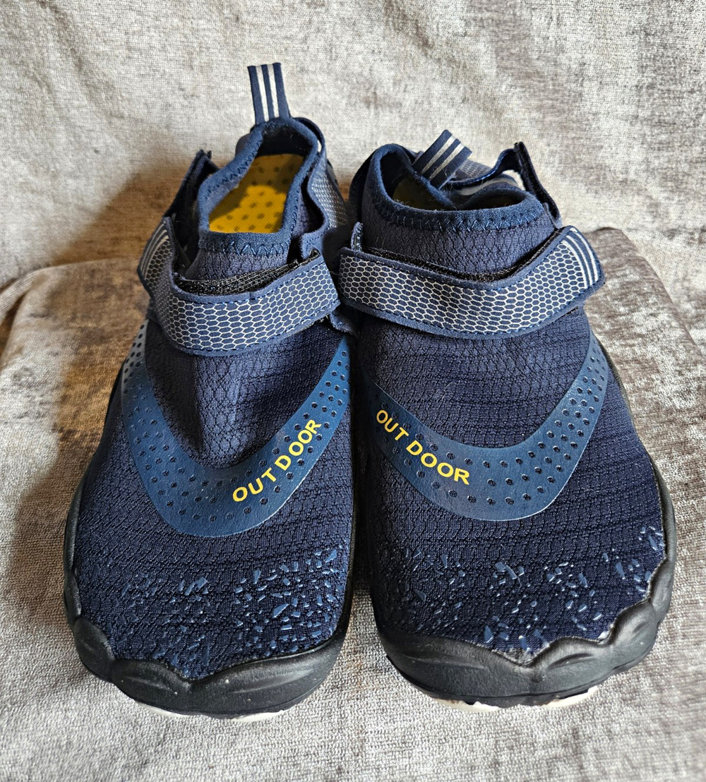 Women's Outdoor/Water Sport Shoes Blue Hook & Loop Strap Size 39 US 8.5